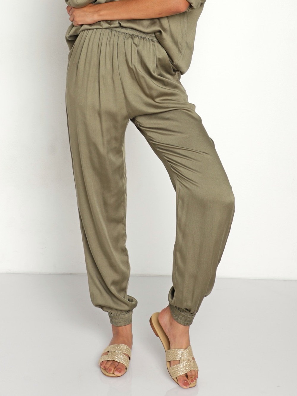 Indah Pierre Lounge Pant in Frog